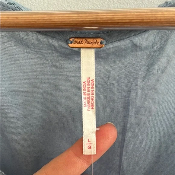 Free People NWT Women's baby doll blouse - Size L - Picture 4 of 5